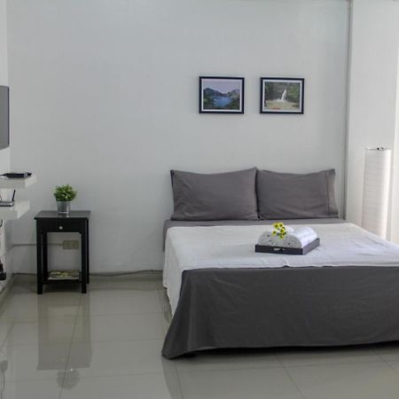37 négyzetméteres stúdió Apartman 1 fürdőszobával Makati területén Manila Kültér fotó