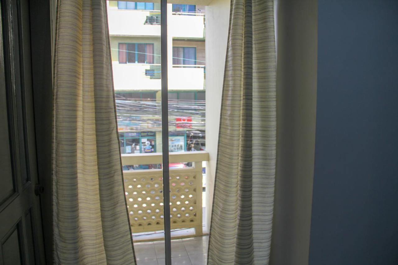37 négyzetméteres stúdió Apartman 1 fürdőszobával Makati területén Manila Kültér fotó